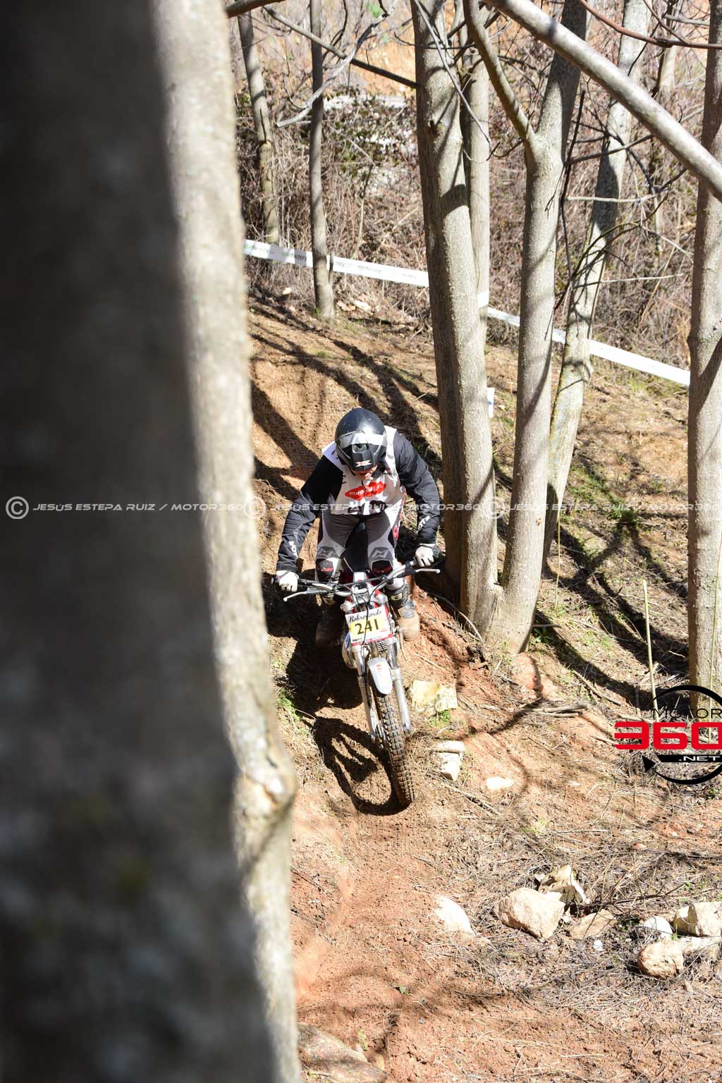070_ROB_9691