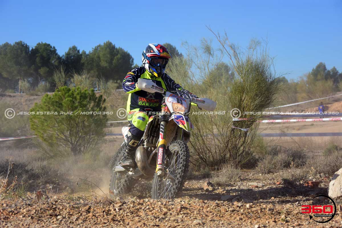 083_ROB_0549