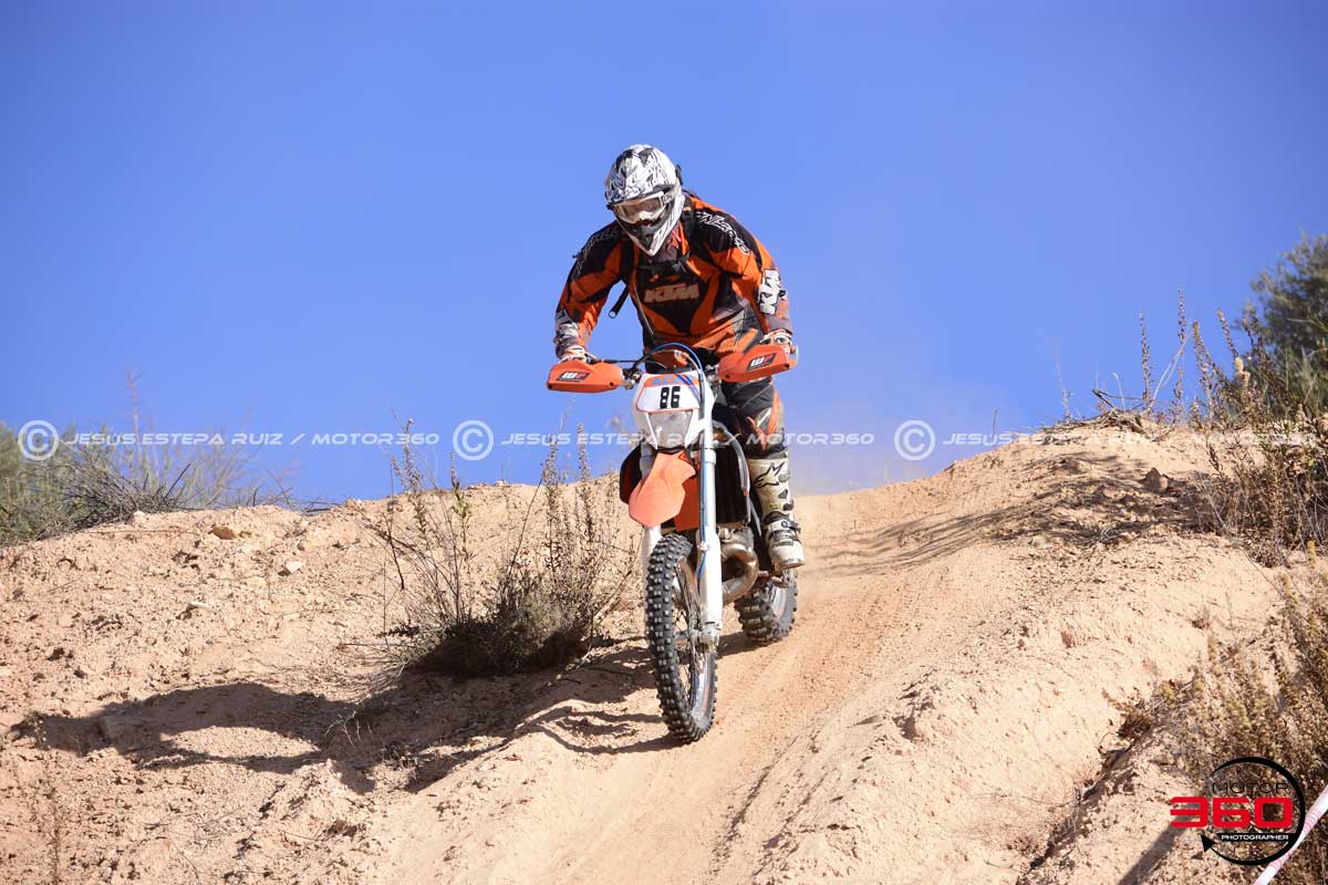 086_ROB_0953