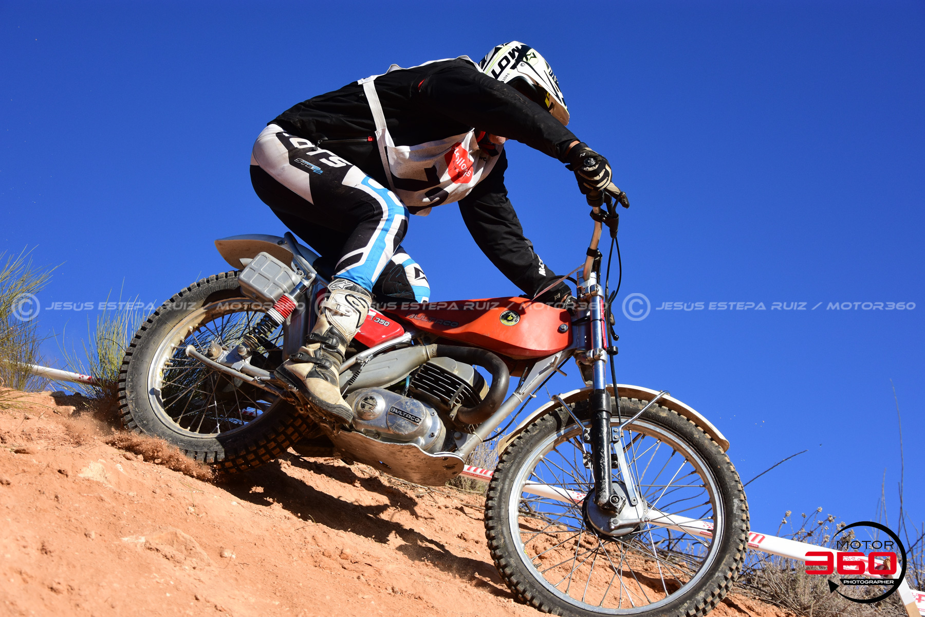 072_ROB_1551