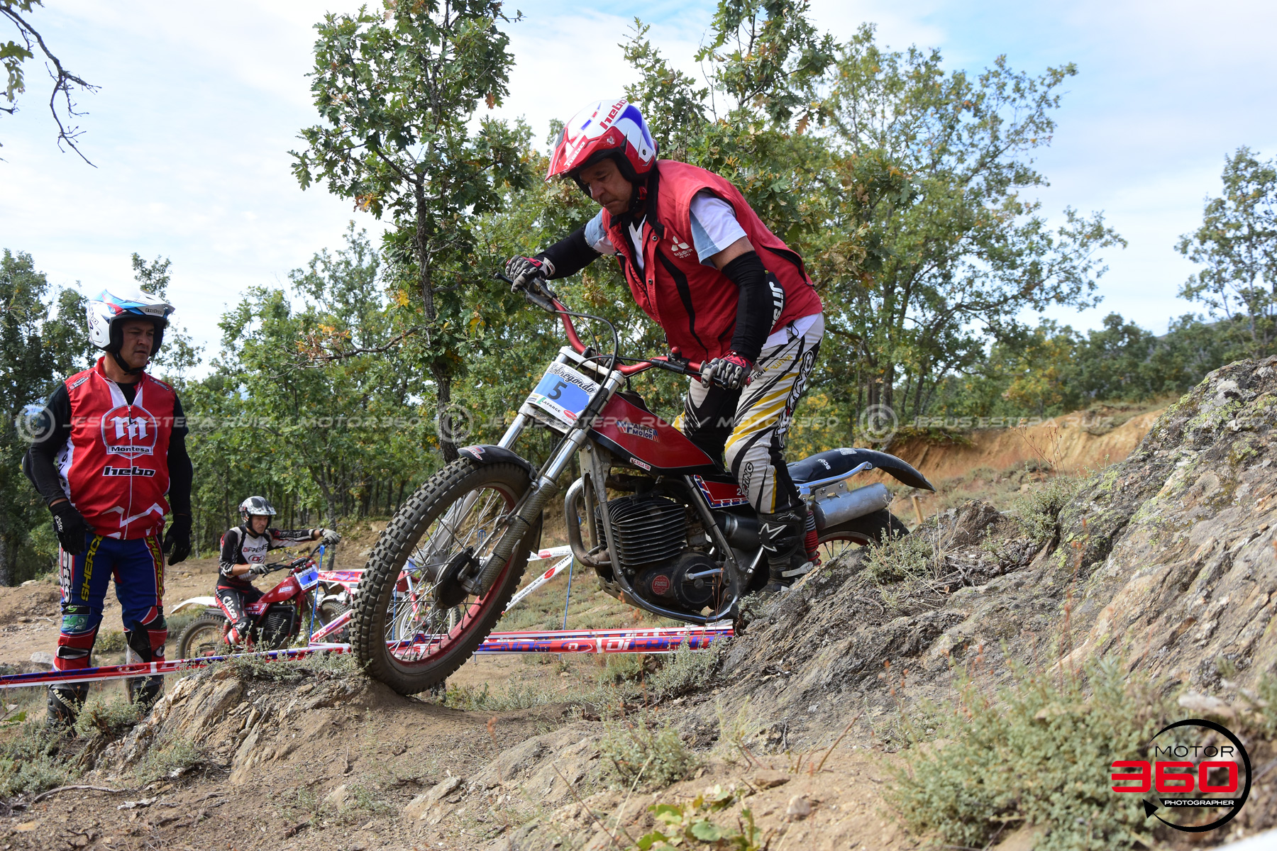 005_ROB_9593