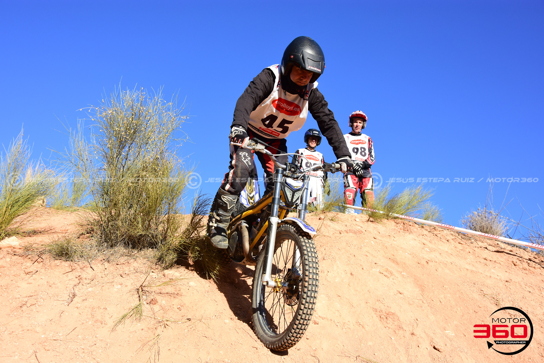 045_ROB_1538