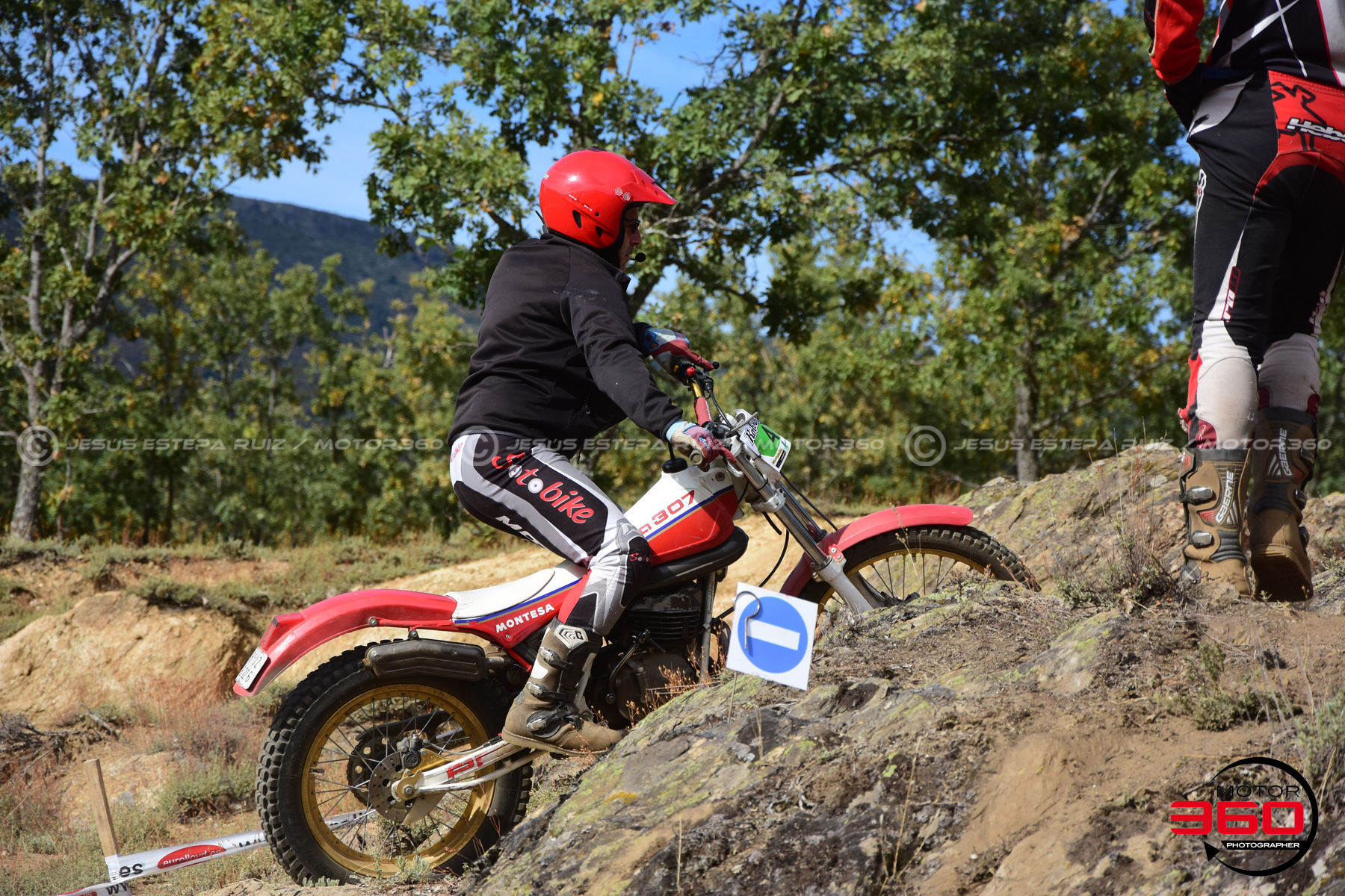 047_ROB_9496