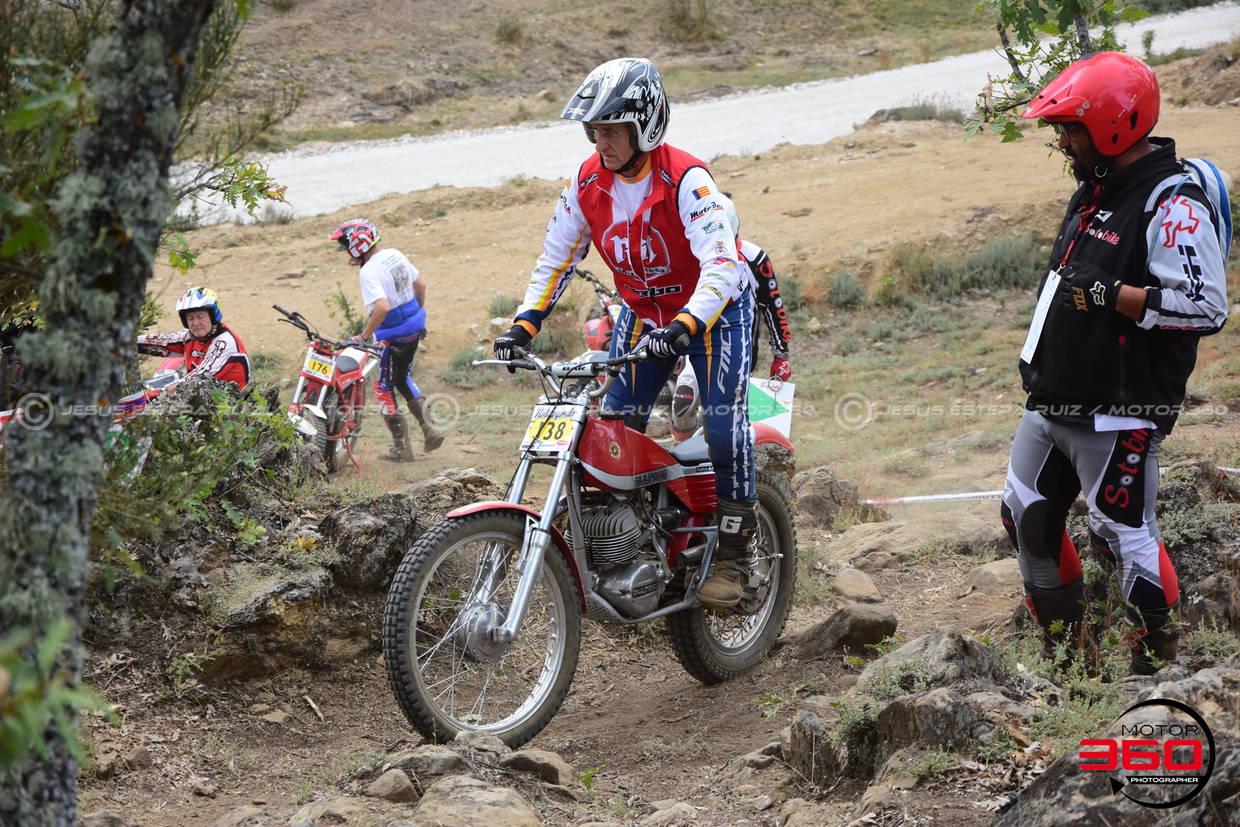 138_ROB_9263