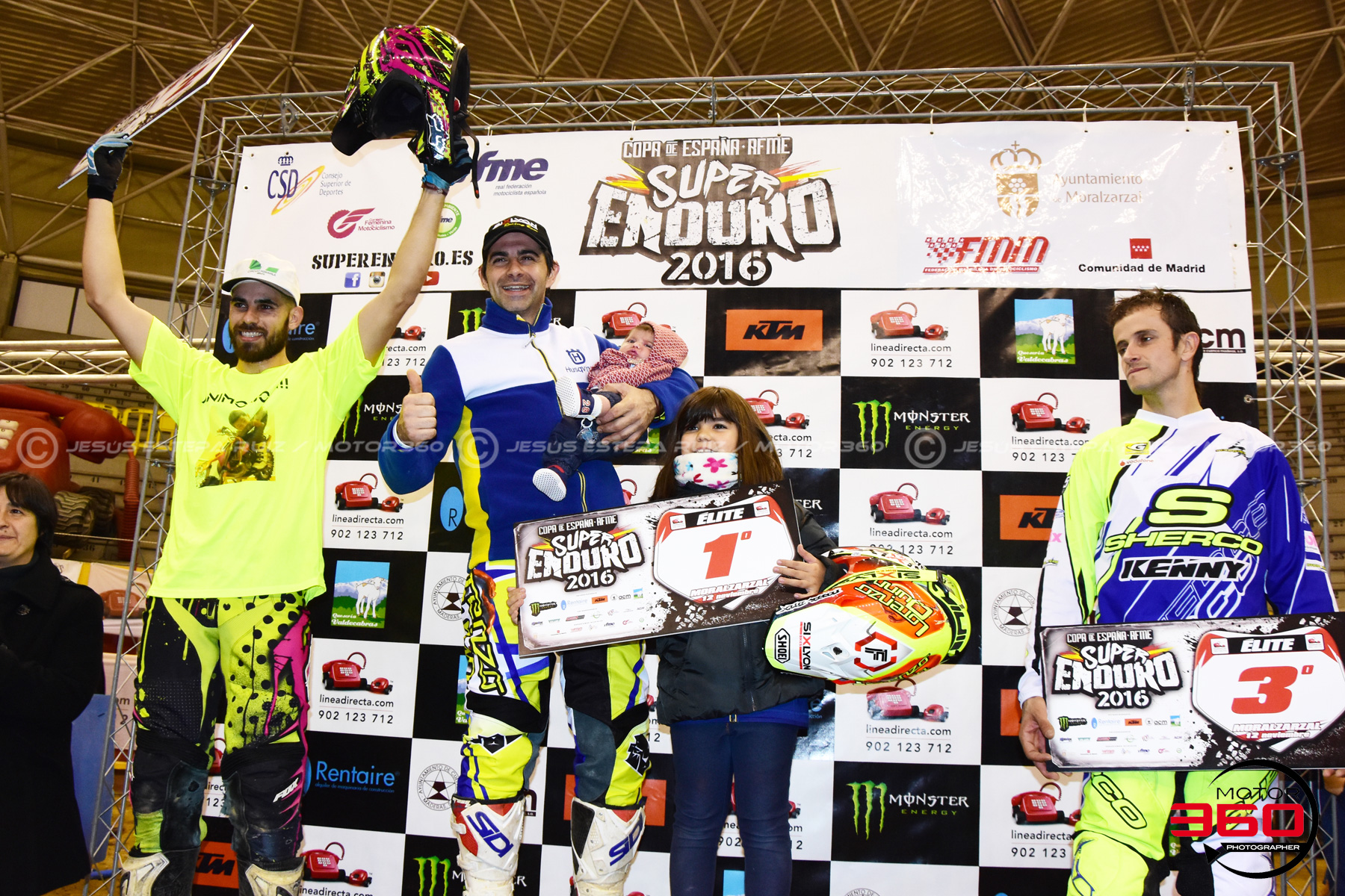 Podios (2)