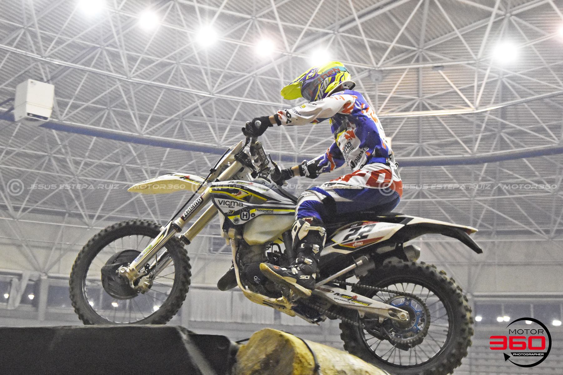 Mario Escobar (6)