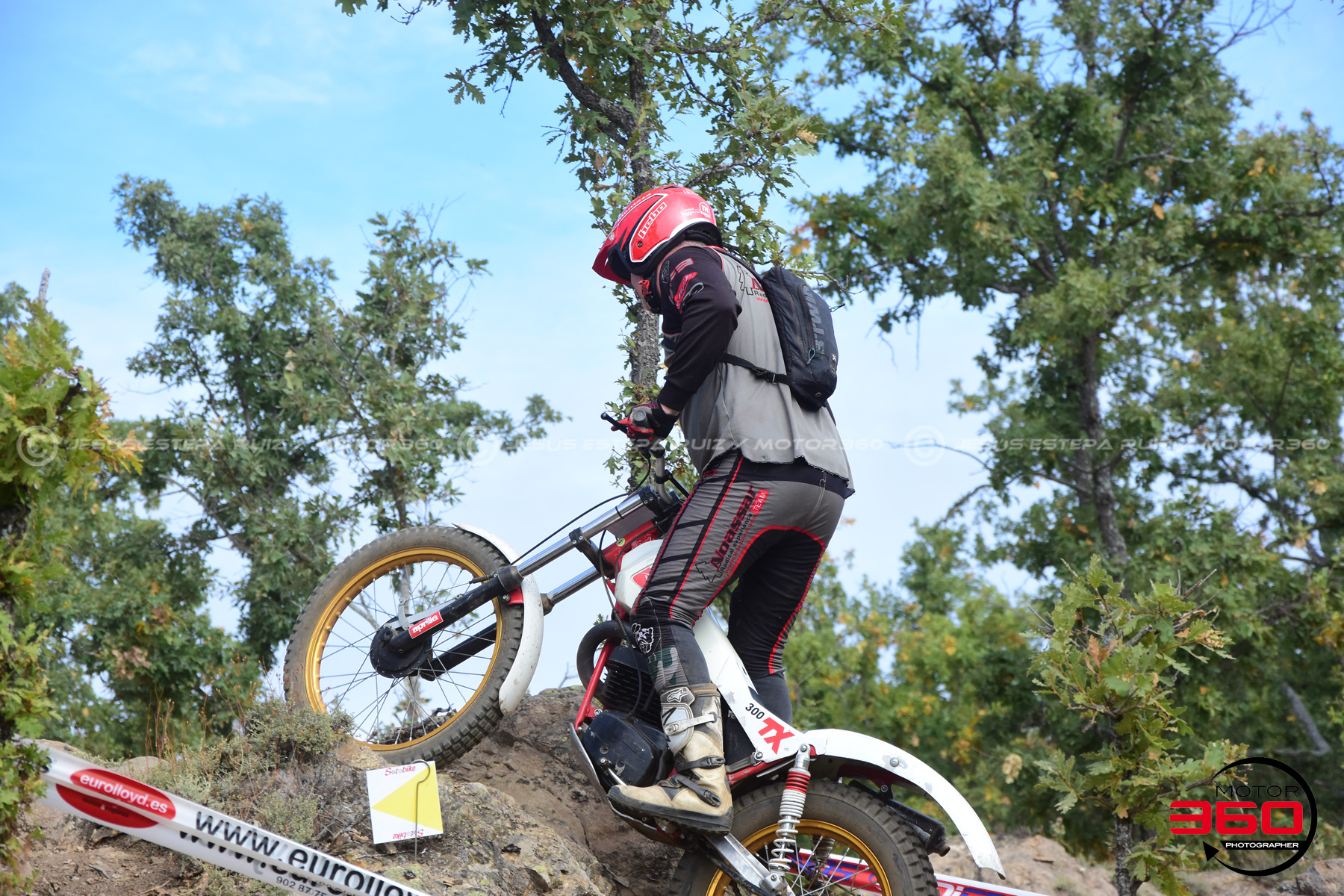 006_ROB_9554