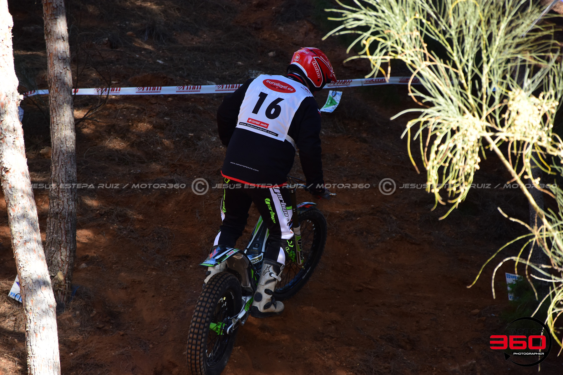 016_ROB_1698