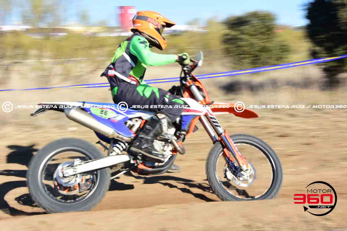 086_ROB_4169