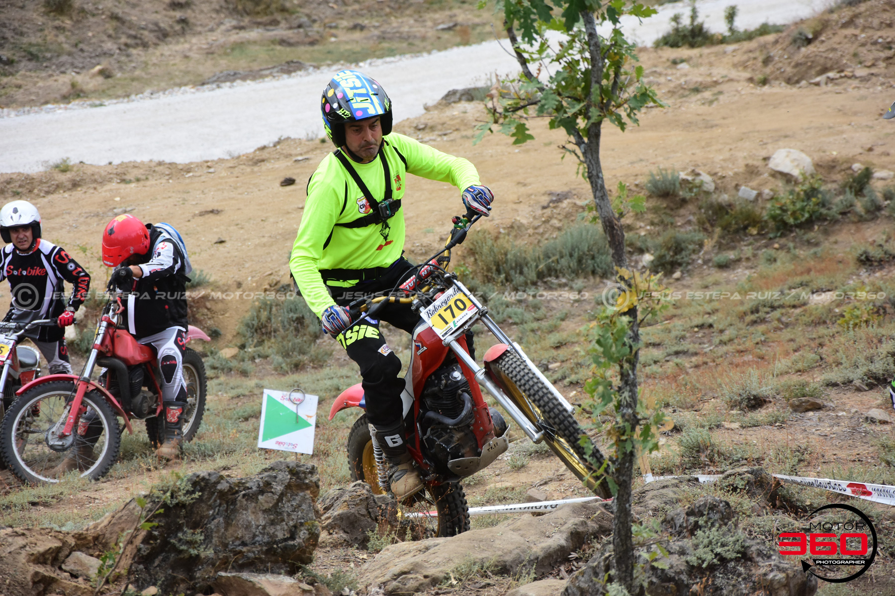 170_ROB_9258