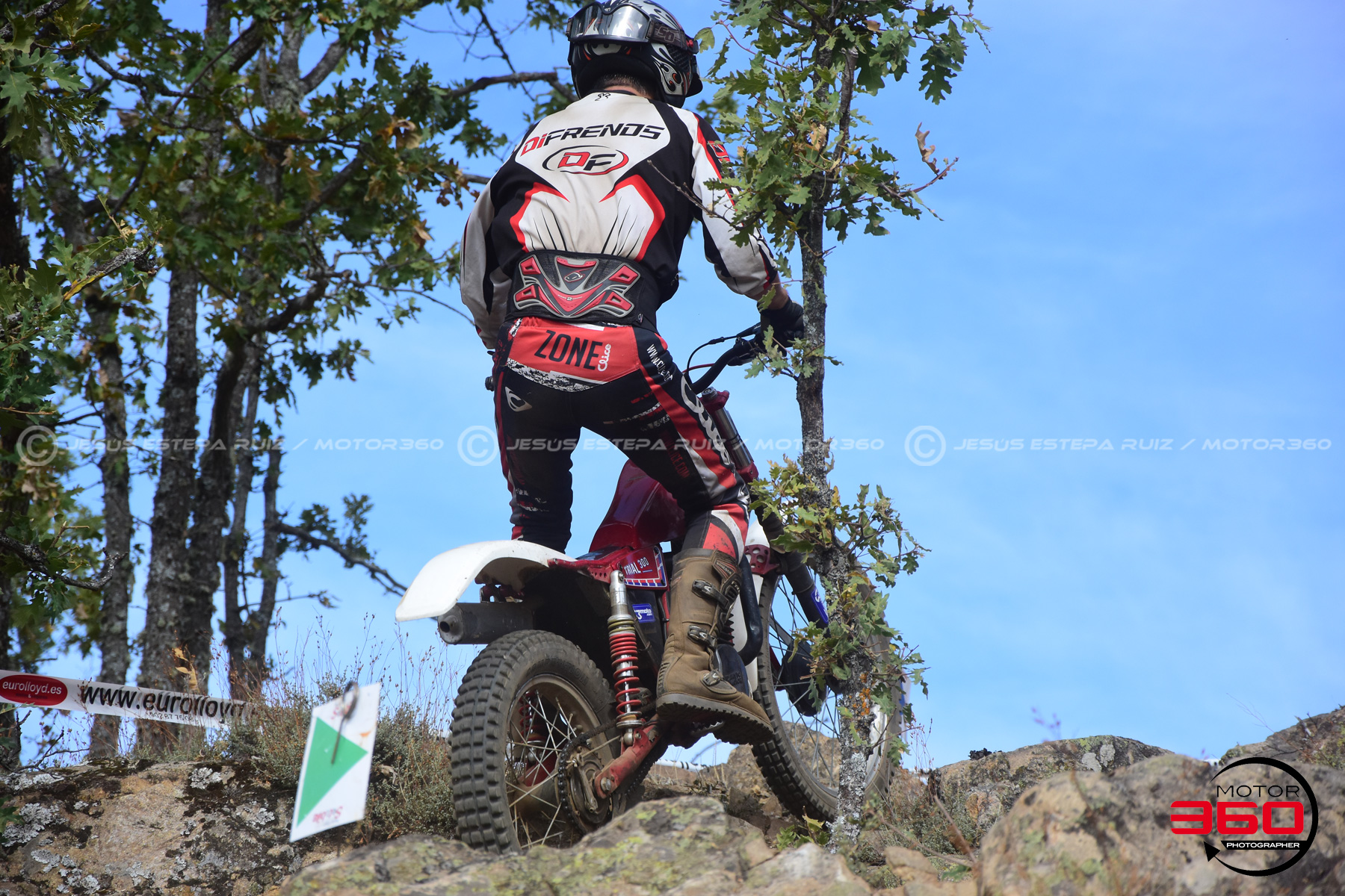 004_ROB_9601