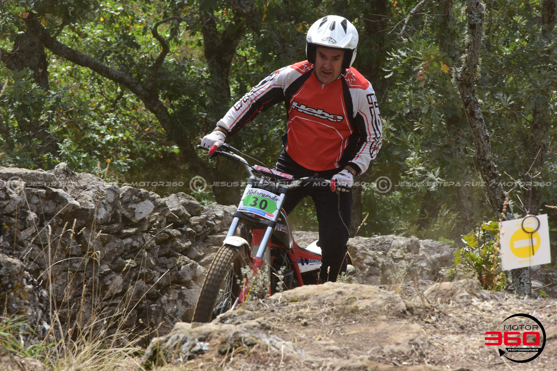 030_ROB_9738