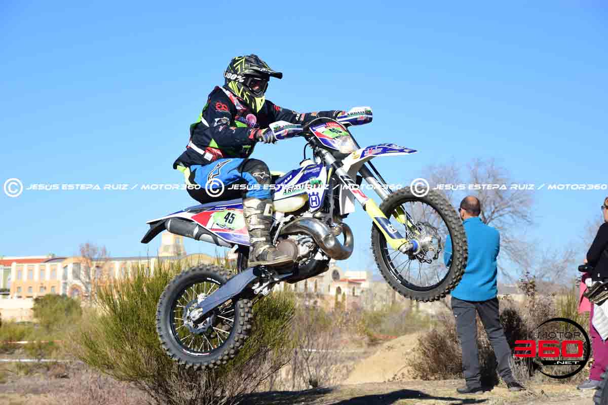 045_ROB_3861