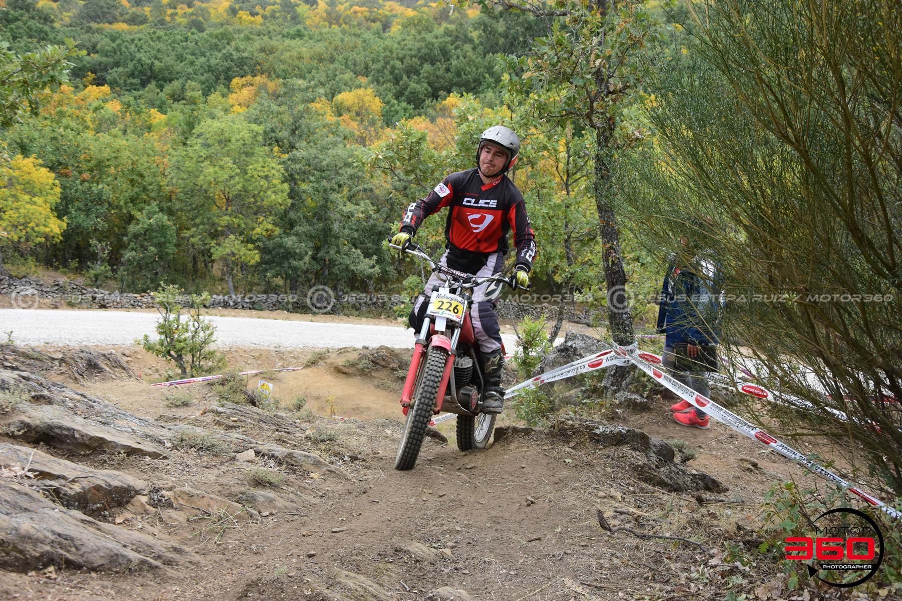 226_ROB_9235