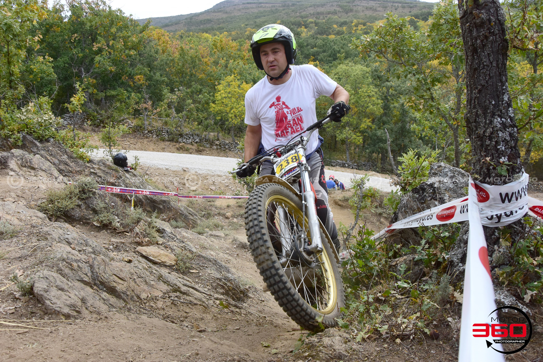 238_ROB_9171