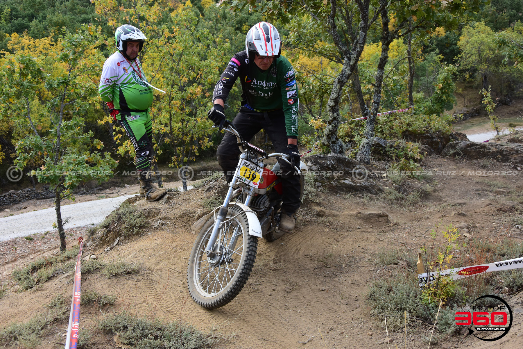 139_ROB_9383