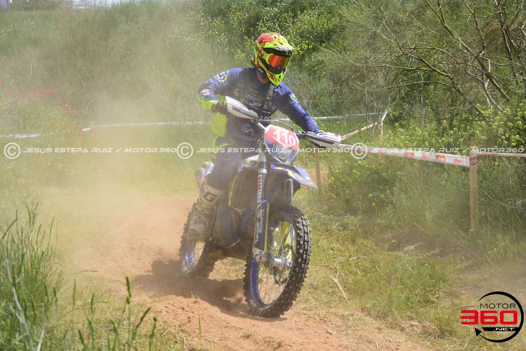 110_ROB_7379
