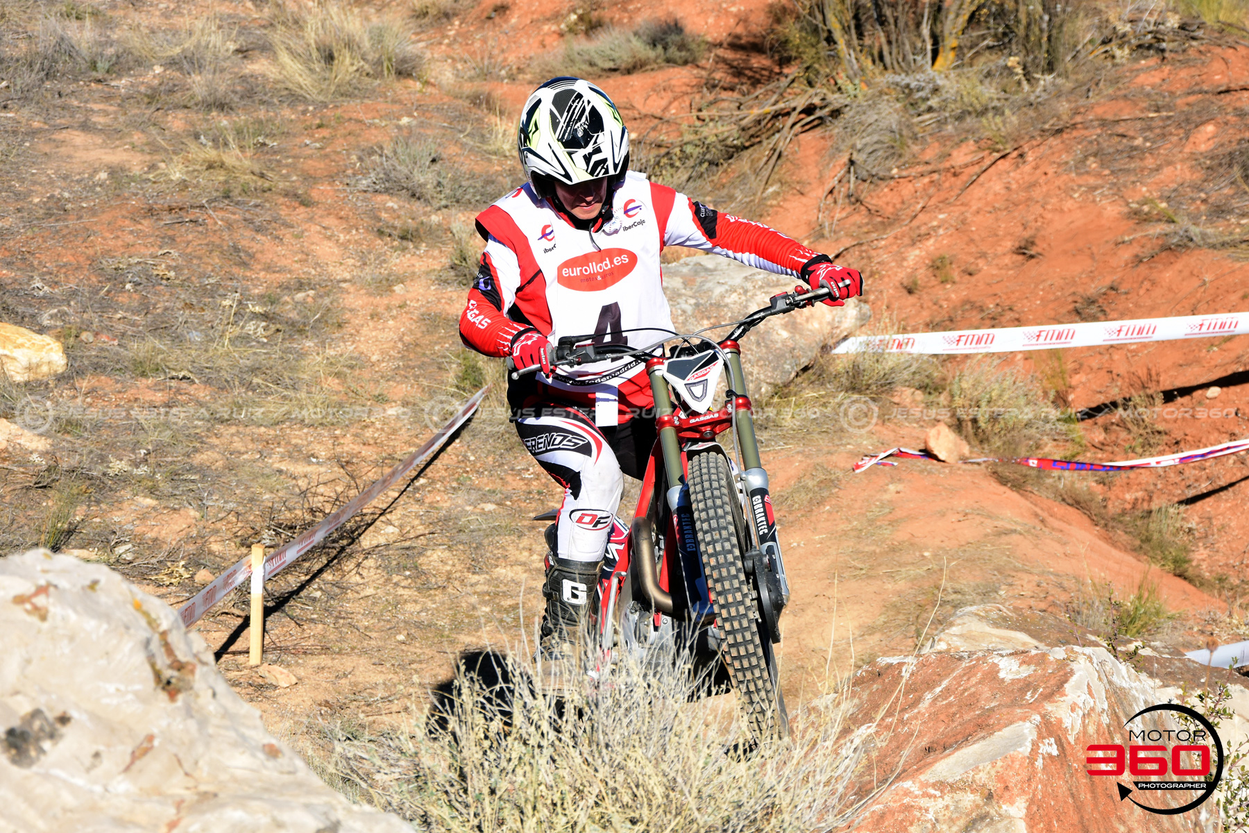097_ROB_1860