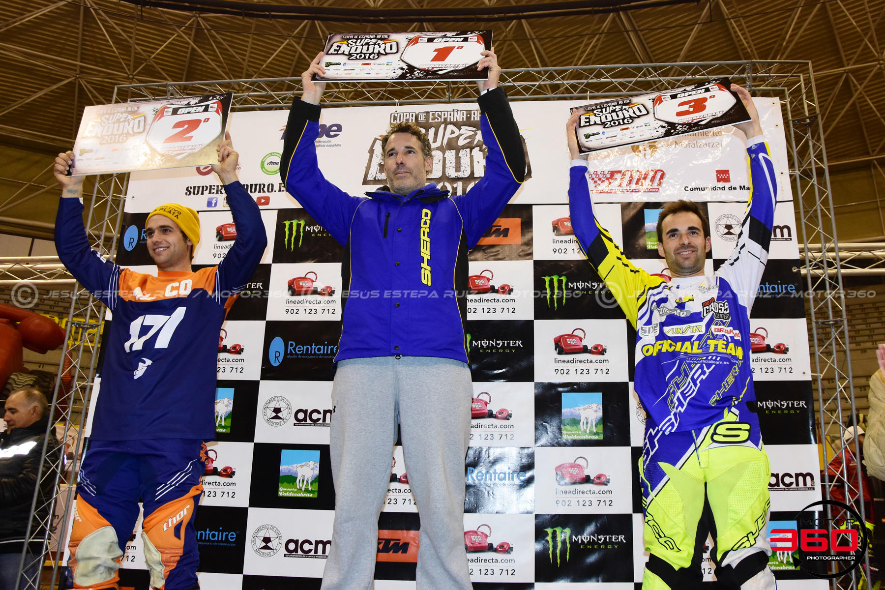 Podios (1)