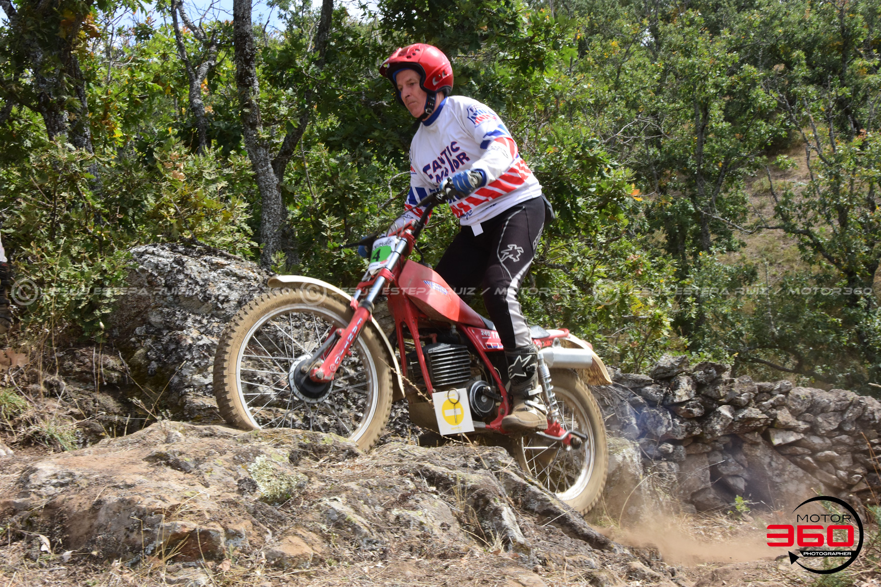 044_ROB_9917