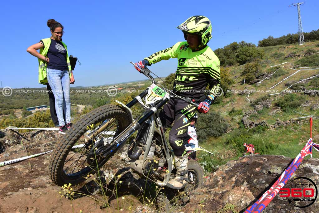 056_ROB_8006