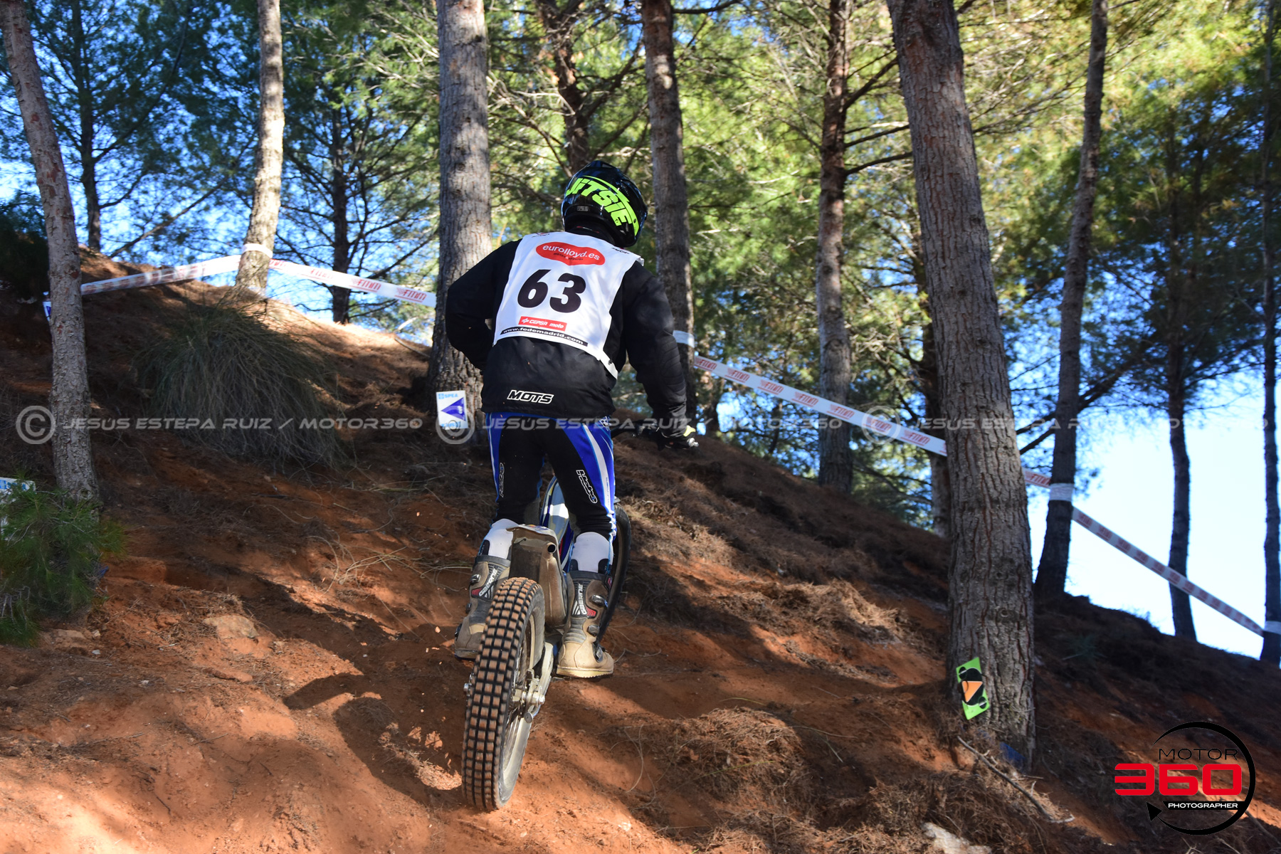 063_ROB_1640