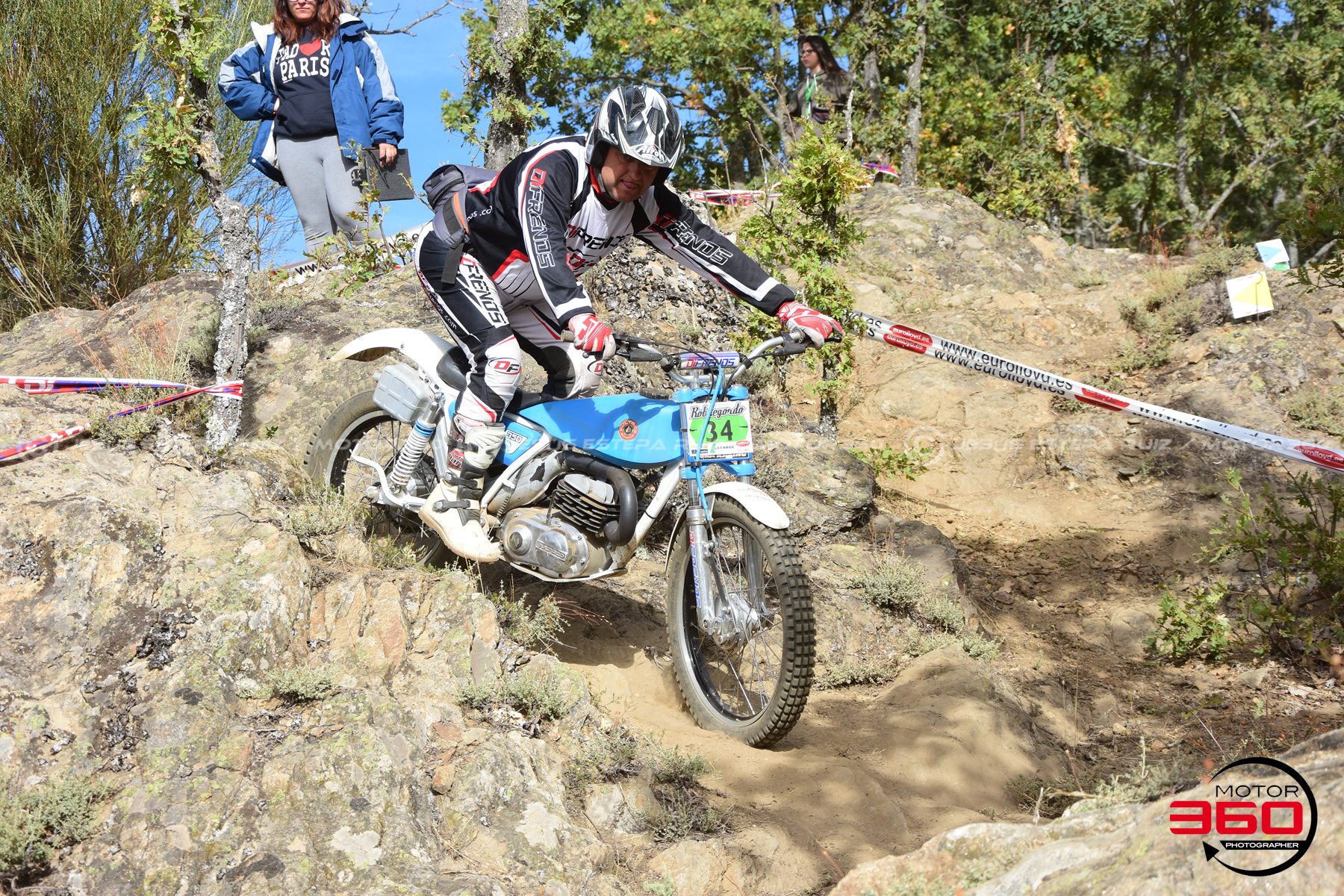 034_ROB_9459