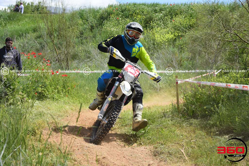 127_ROB_7353