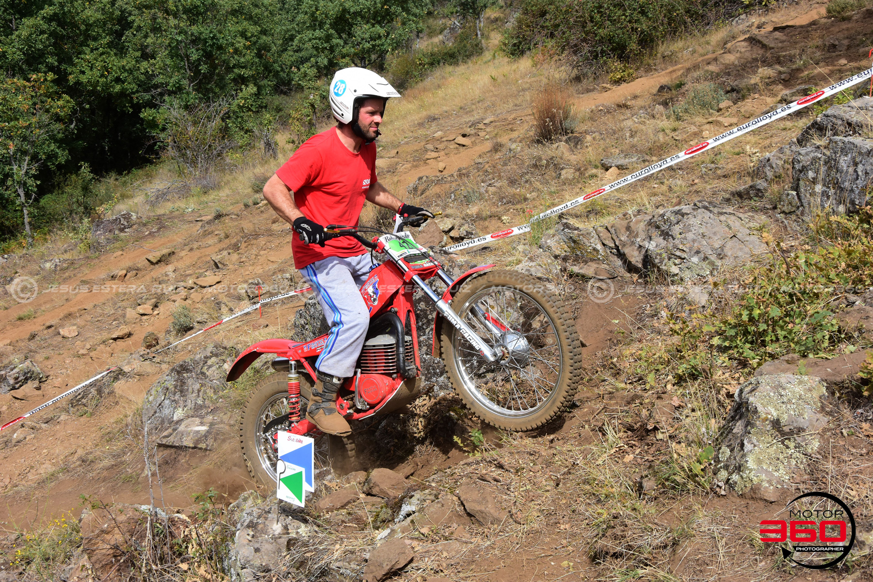 042_ROB_9776