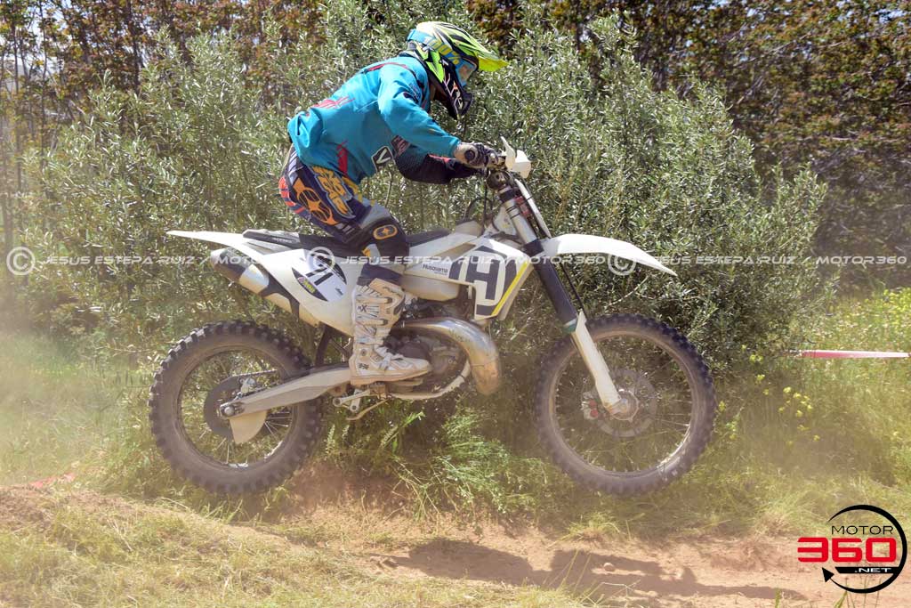 011_ROB_7520