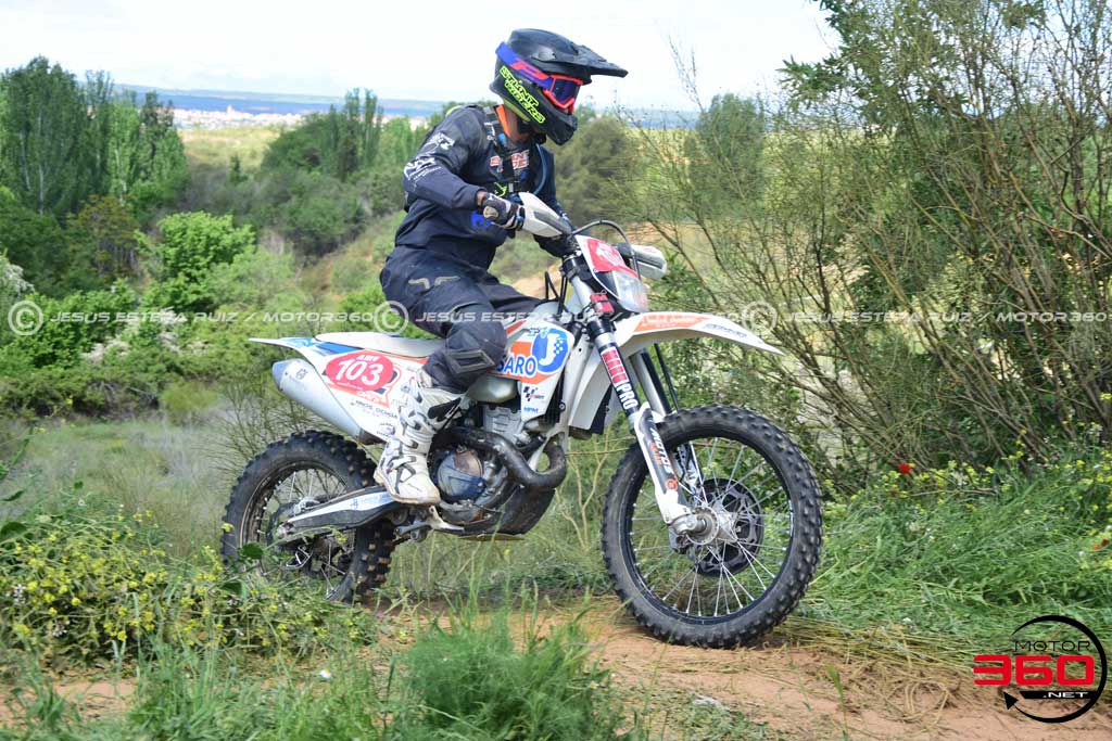 103_ROB_7295