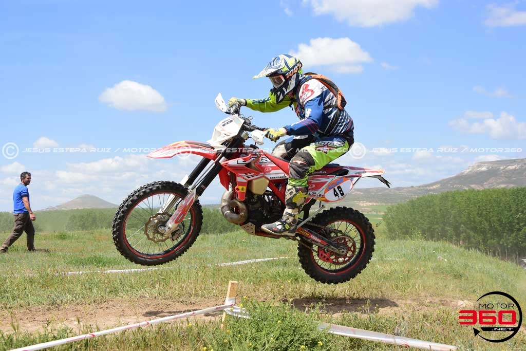 048_ROB_6614