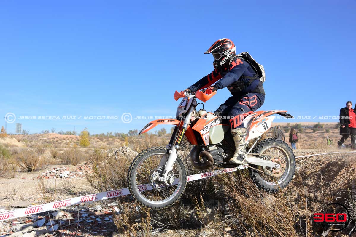 082_ROB_0829