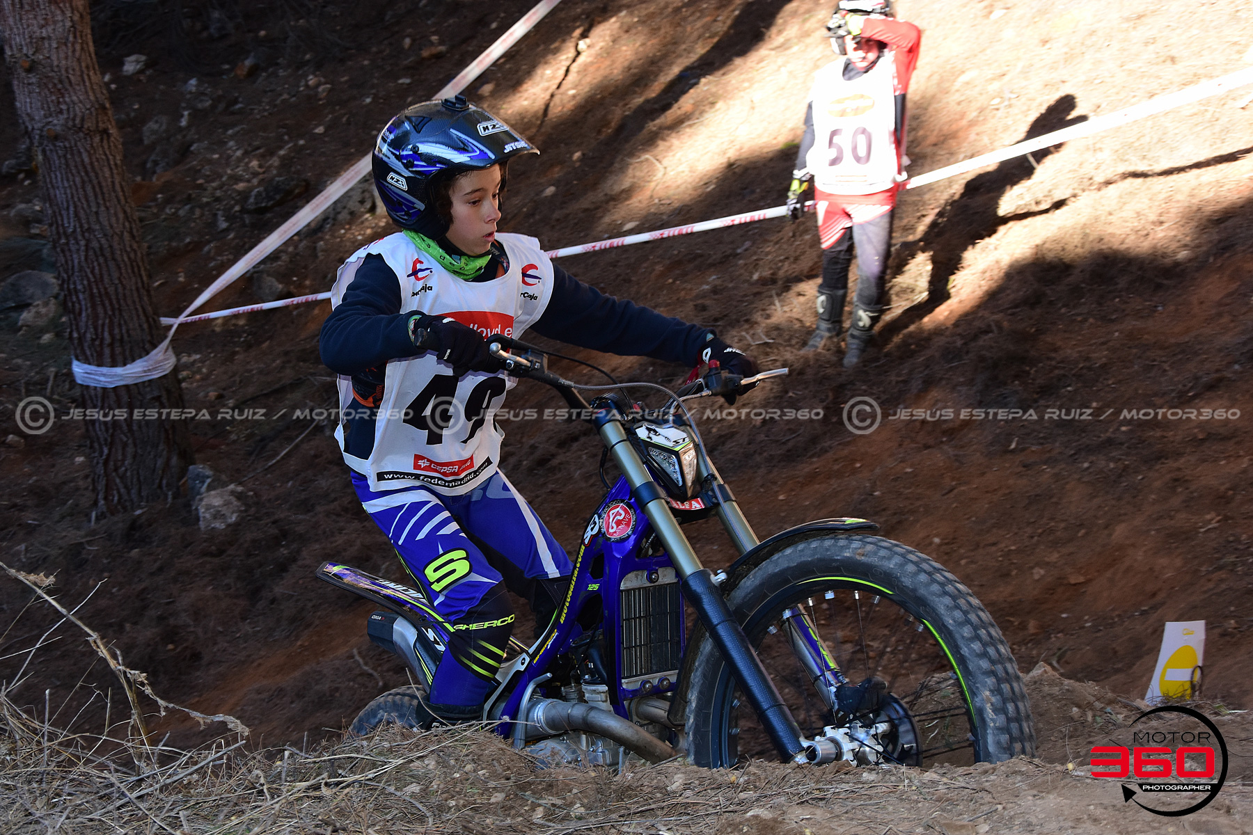 049_ROB_1665