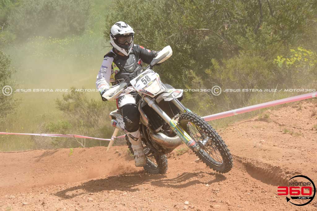 058_ROB_7741