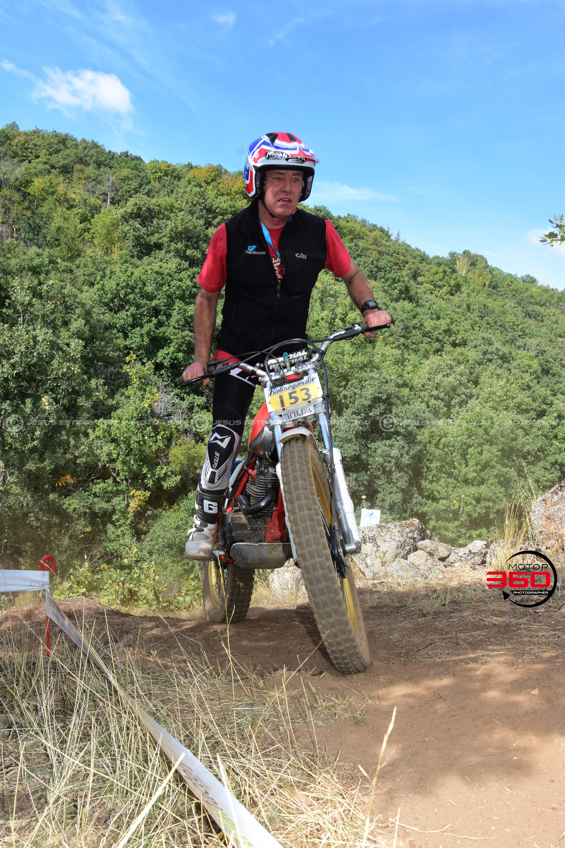 153_ROB_9681