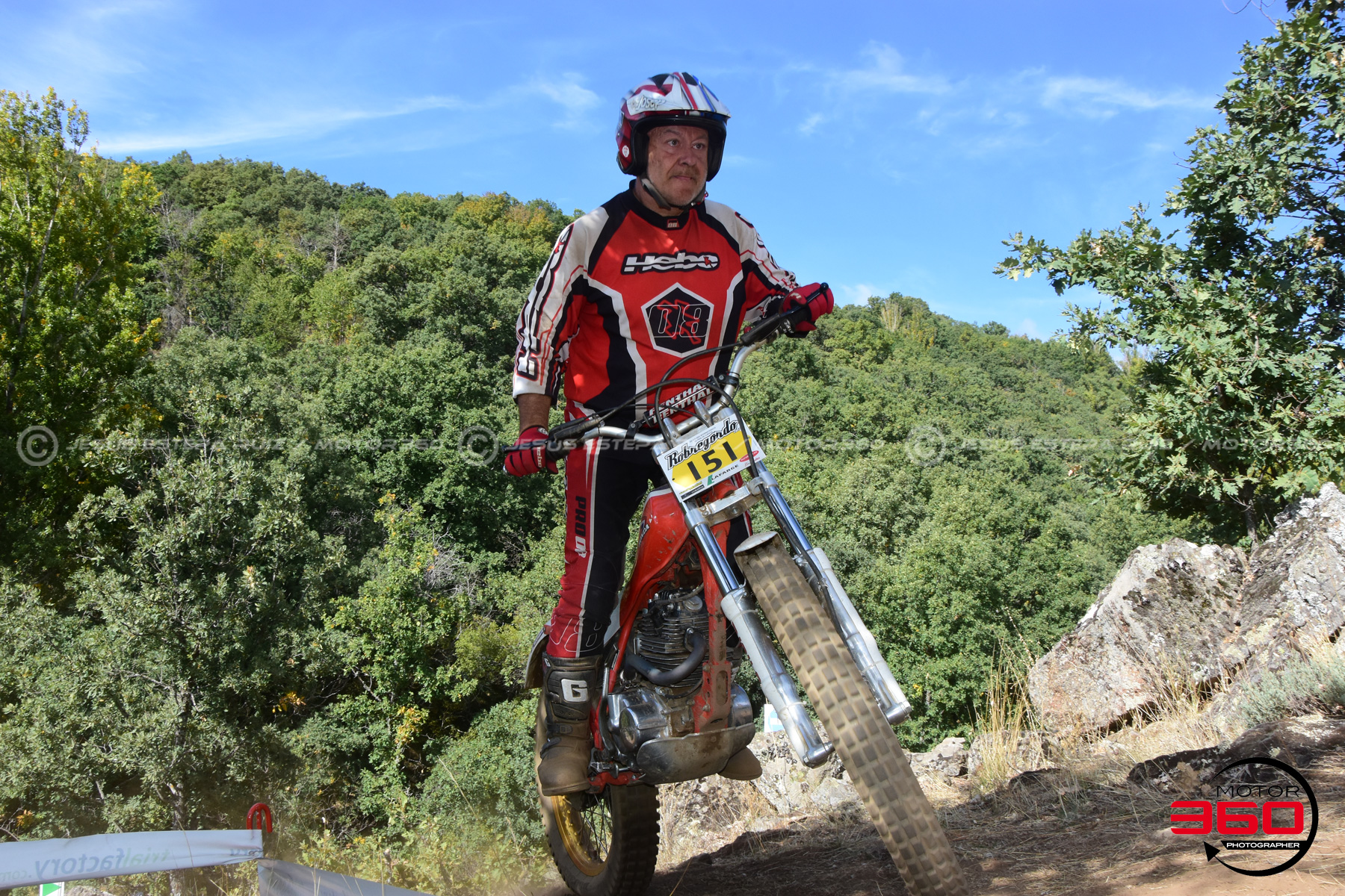 151_ROB_9671