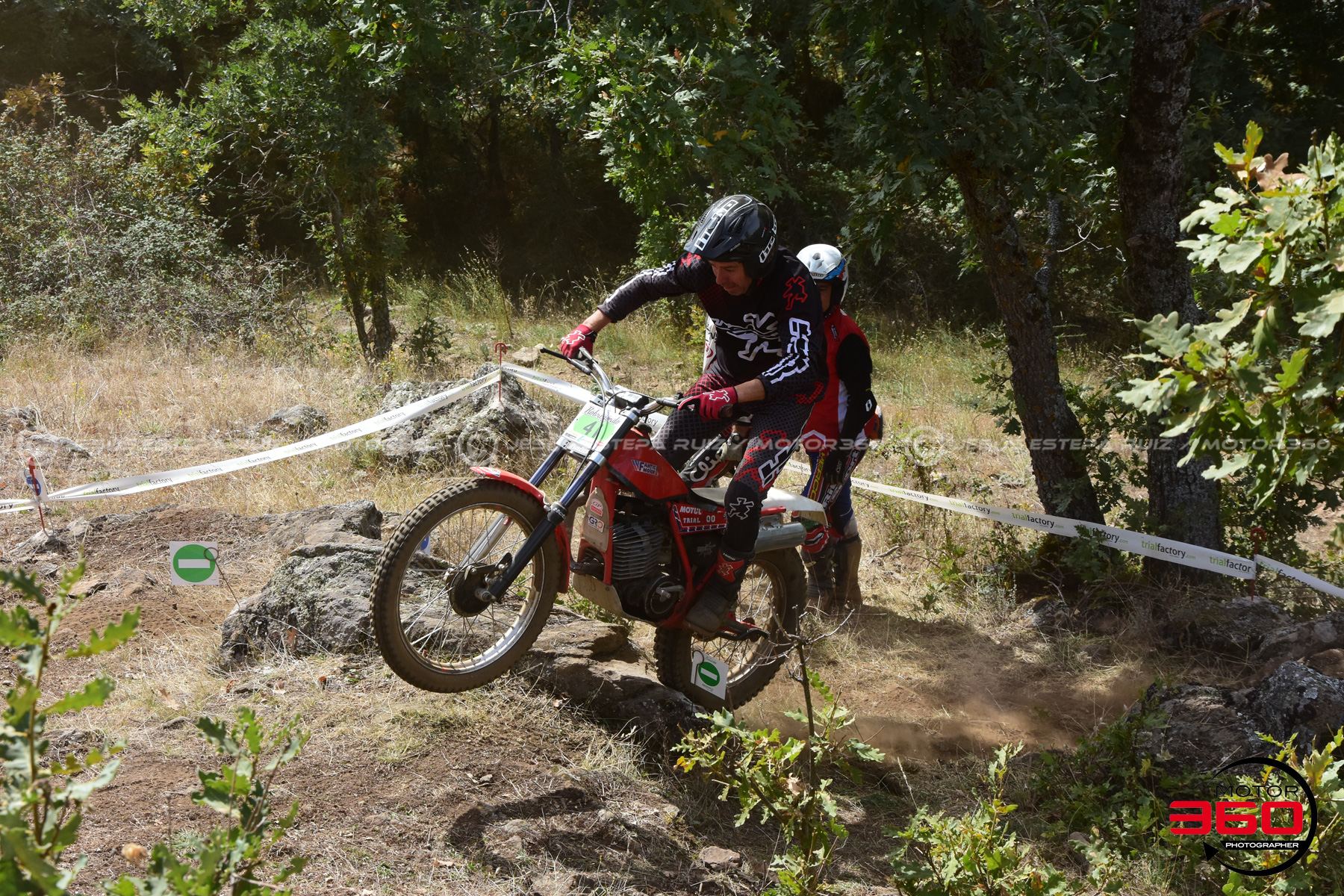 041_ROB_9901