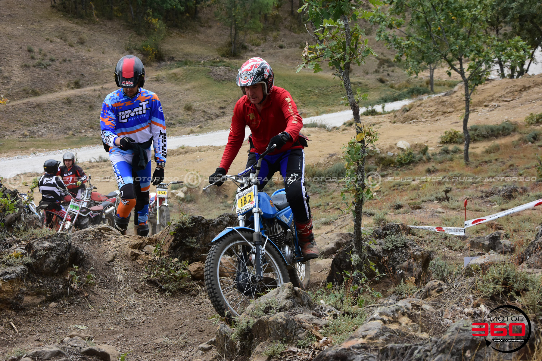182_ROB_9223