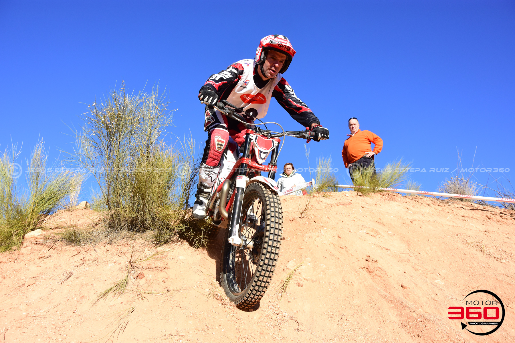 098_ROB_1546