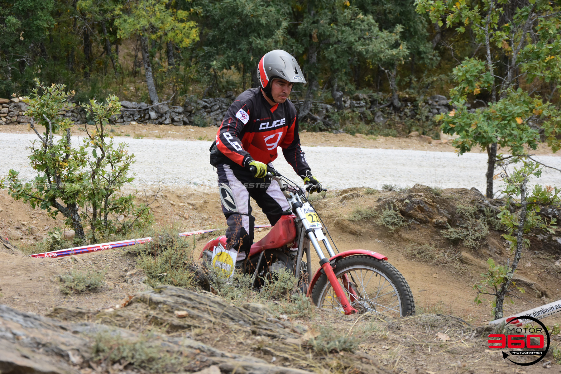226_ROB_9234