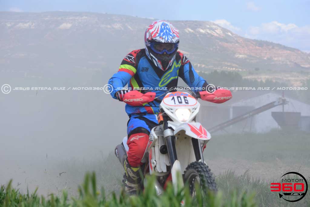 106_ROB_6073