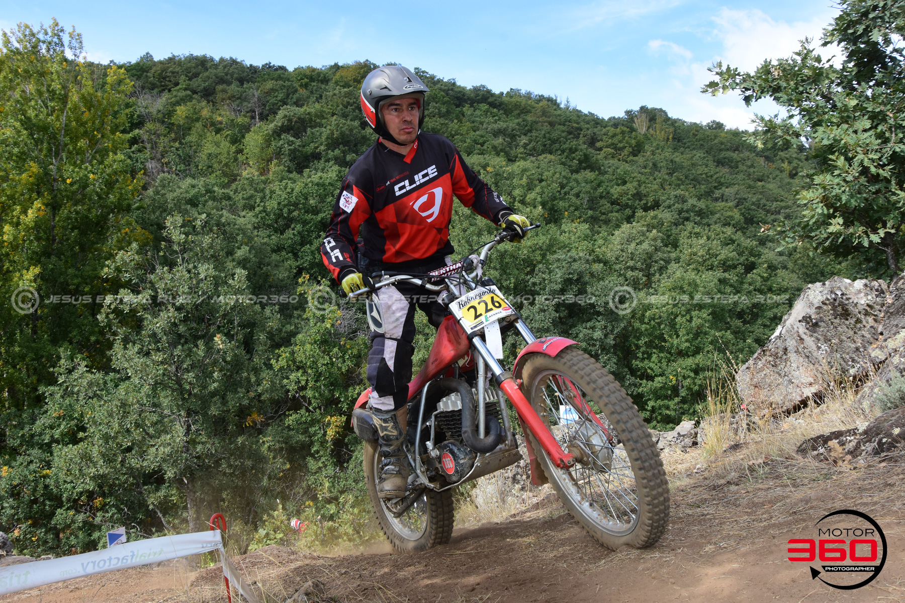 226_ROB_9699
