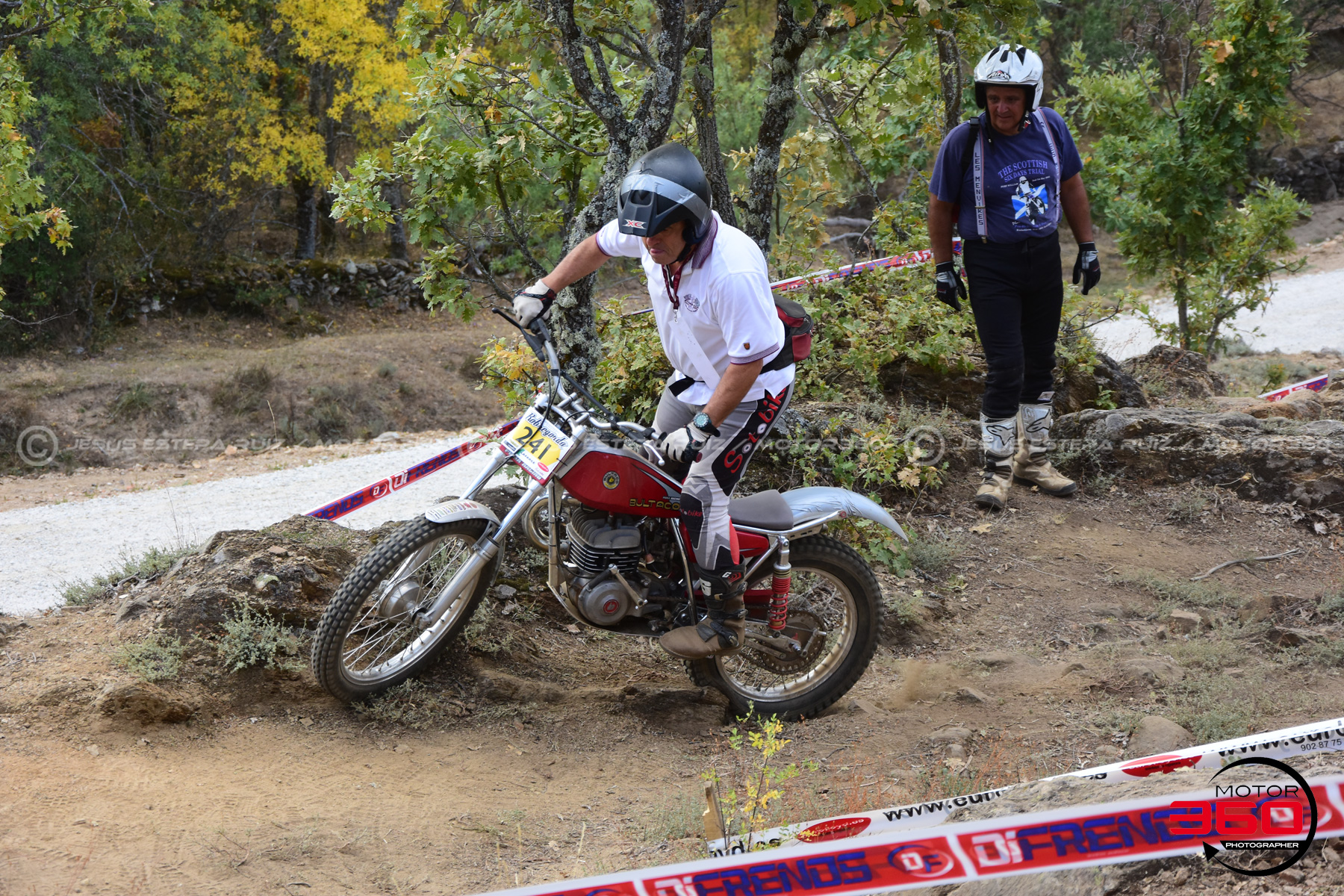 241_ROB_9365