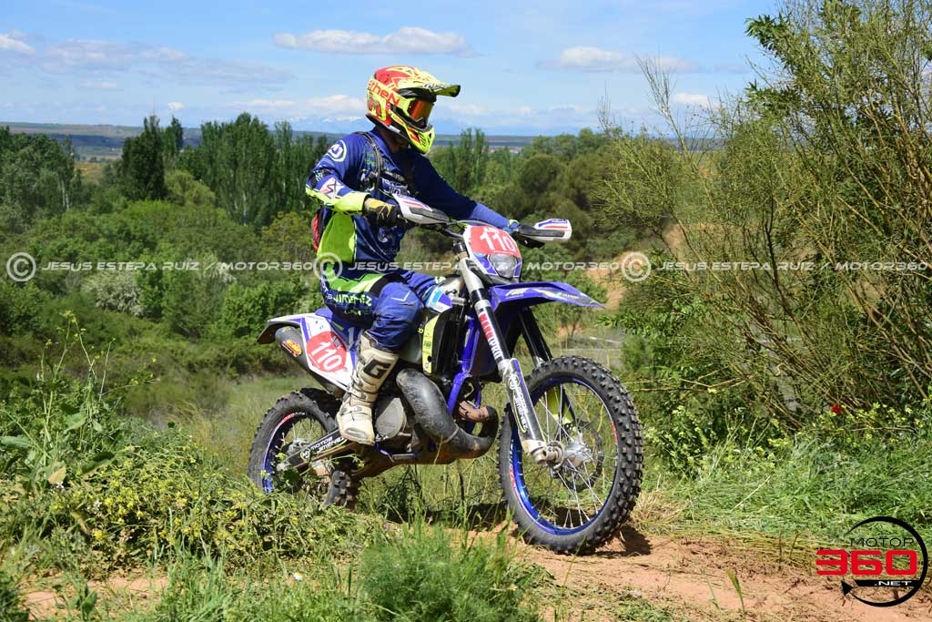 110_ROB_7332