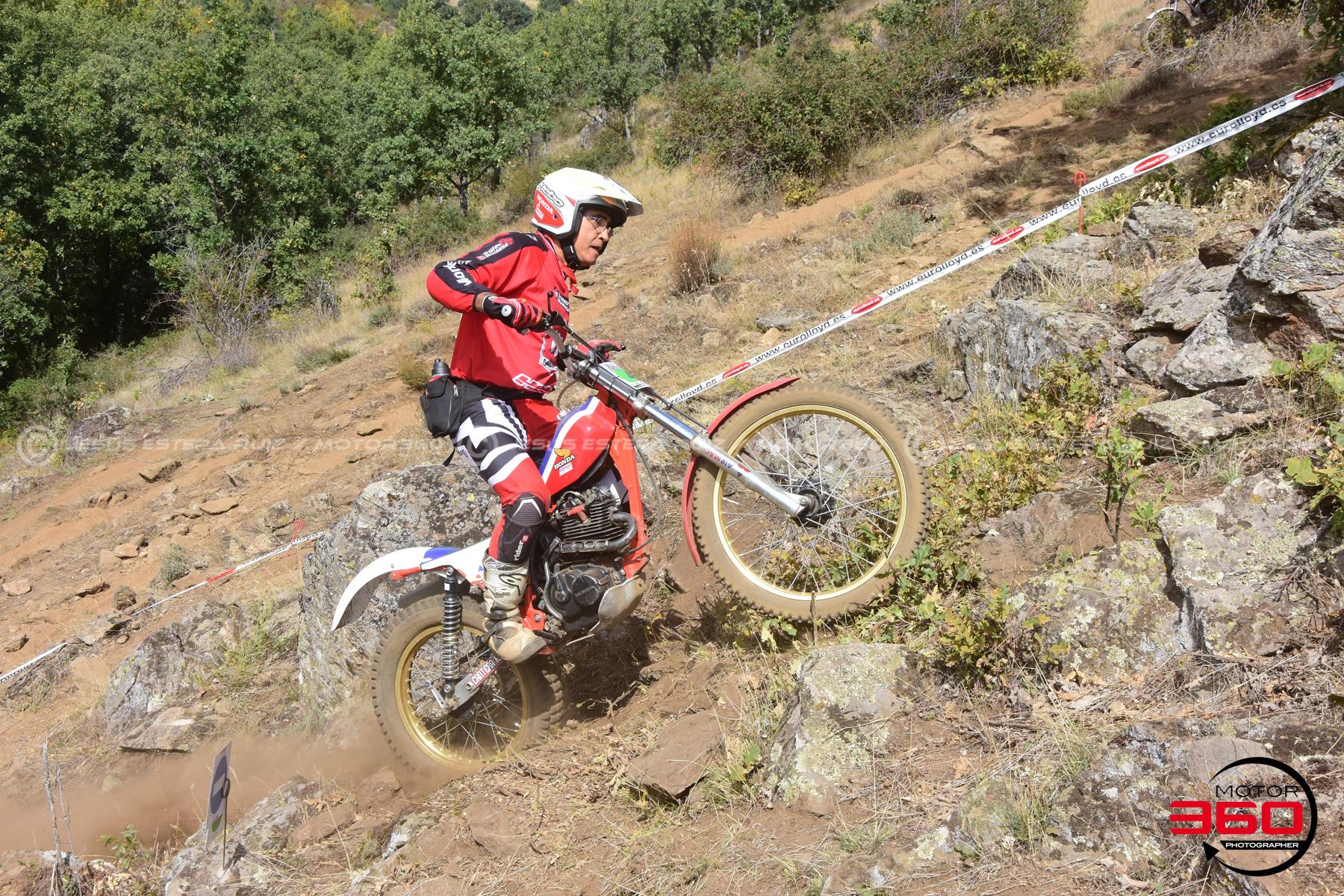 043_ROB_9843