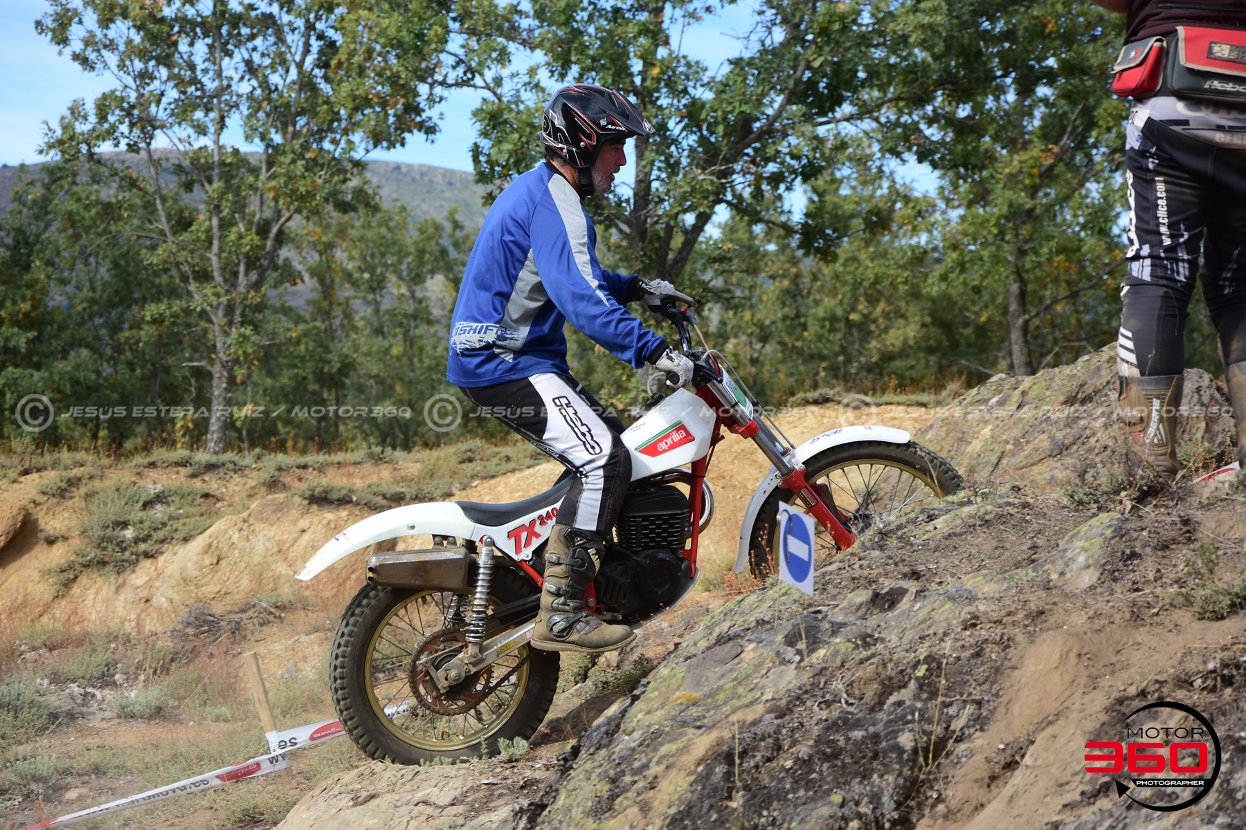 032_ROB_9463