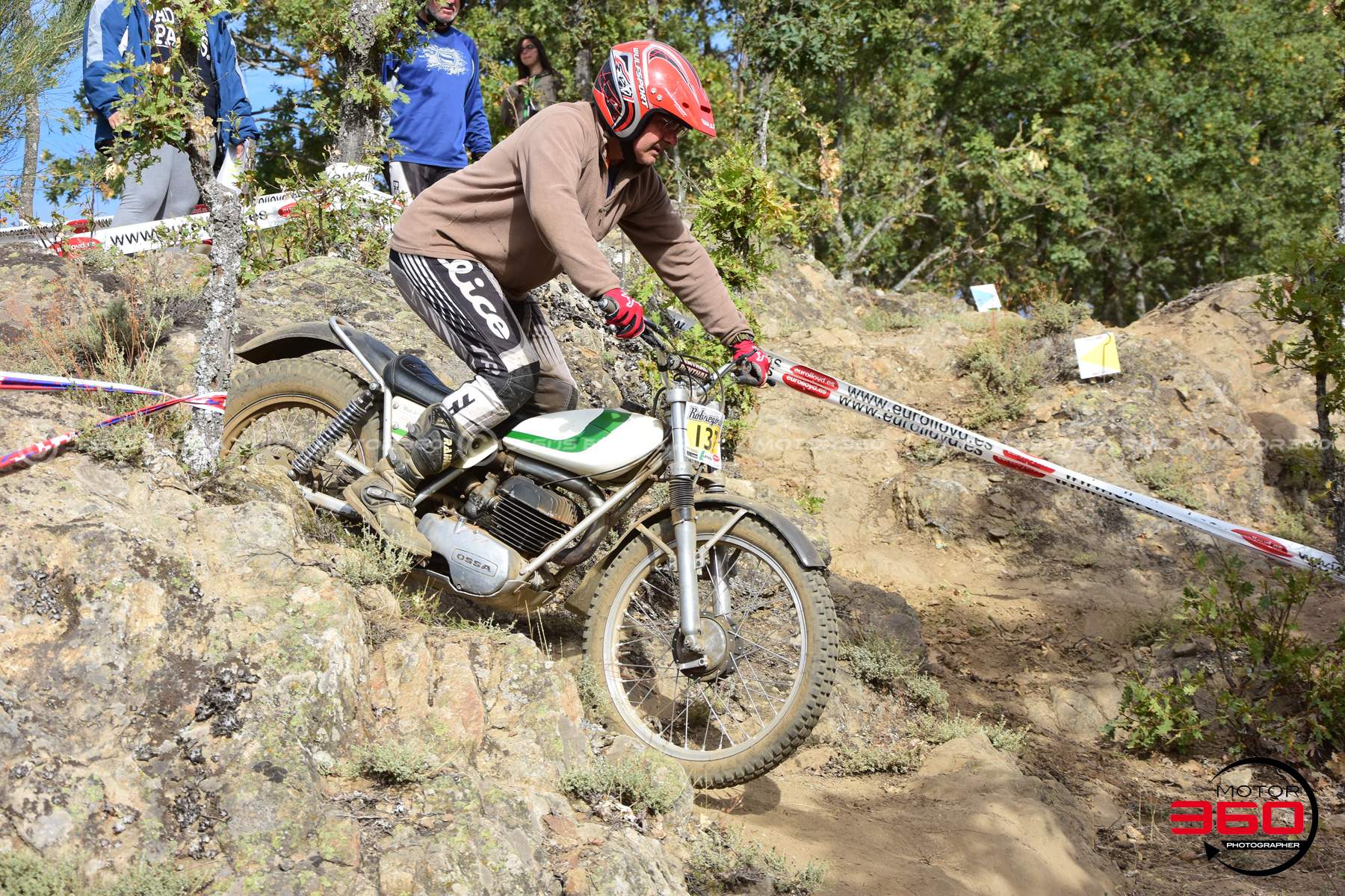 137_ROB_9444