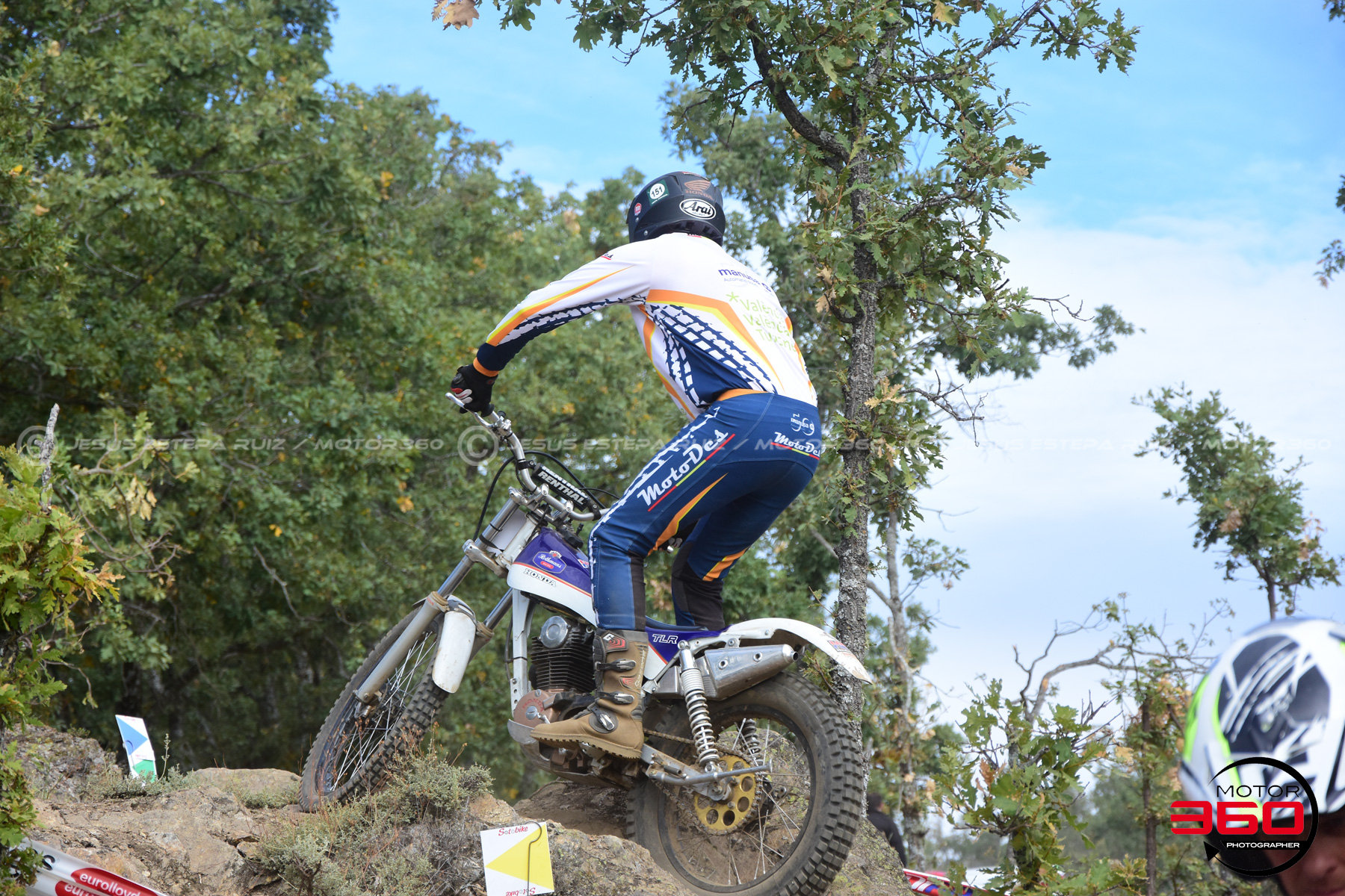 044_ROB_9545
