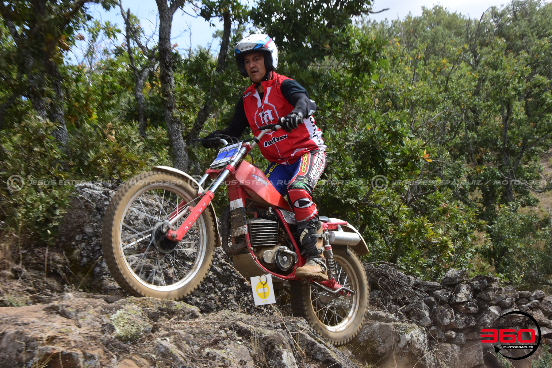 001_ROB_9923
